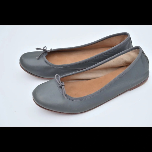 A flats - Picture 3 of 8